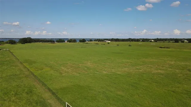 $597,500 | 1209 Southwest County Road, Corsicana, TX 75109