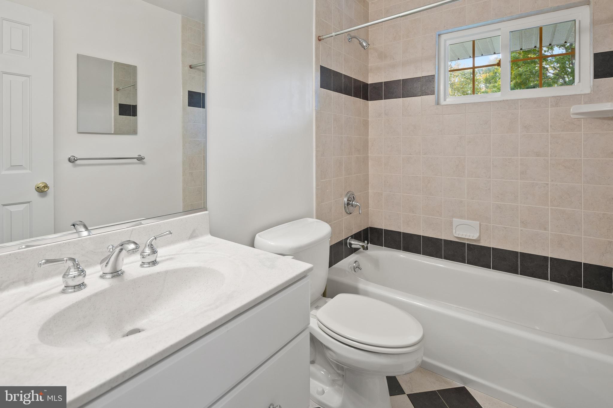 5014 Round Tower Place Columbia, MD 21044 - Photo 13 of 47 Bathroom