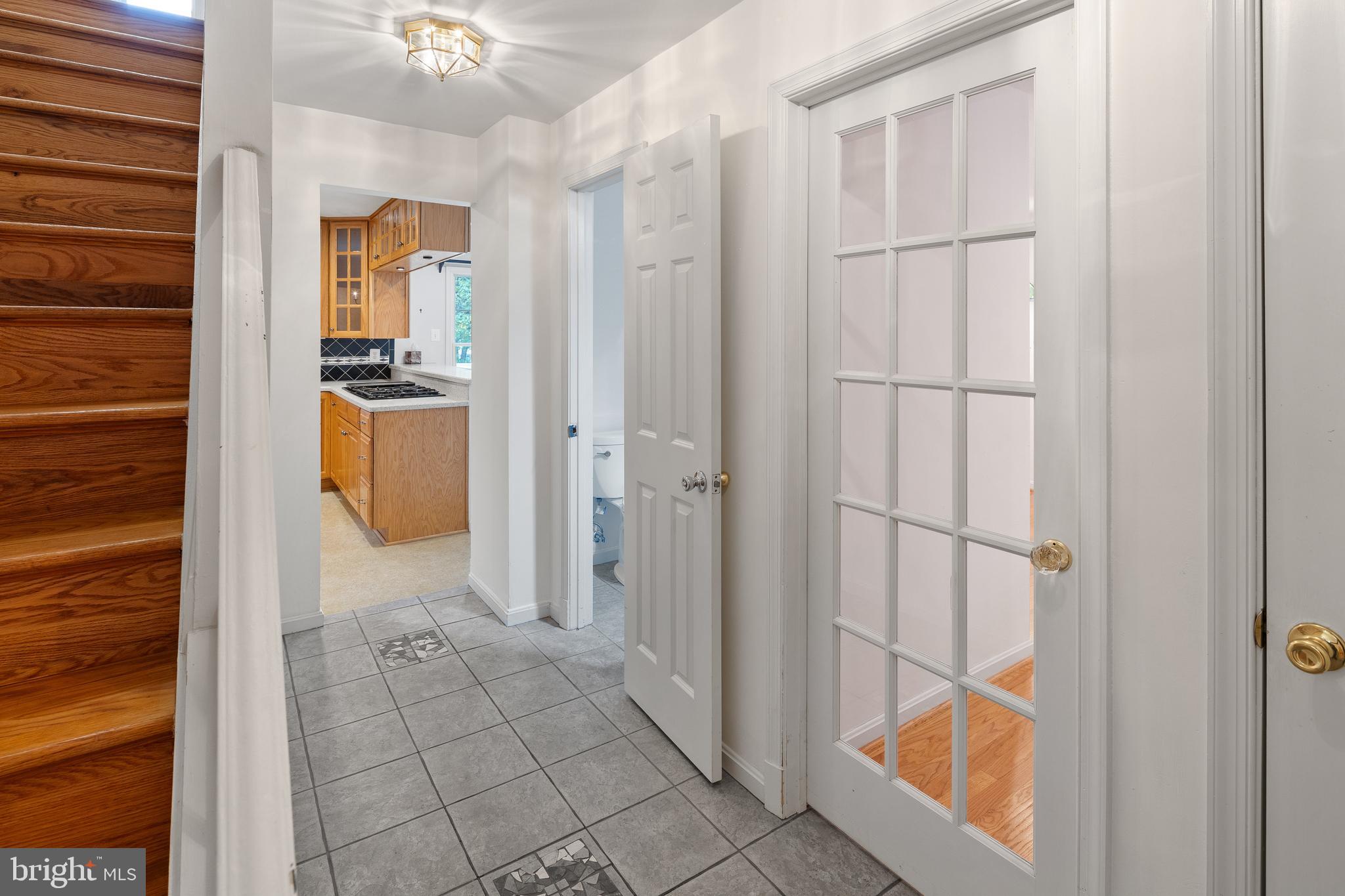 5014 Round Tower Place Columbia, MD 21044 - Photo 23 of 47 Hallway