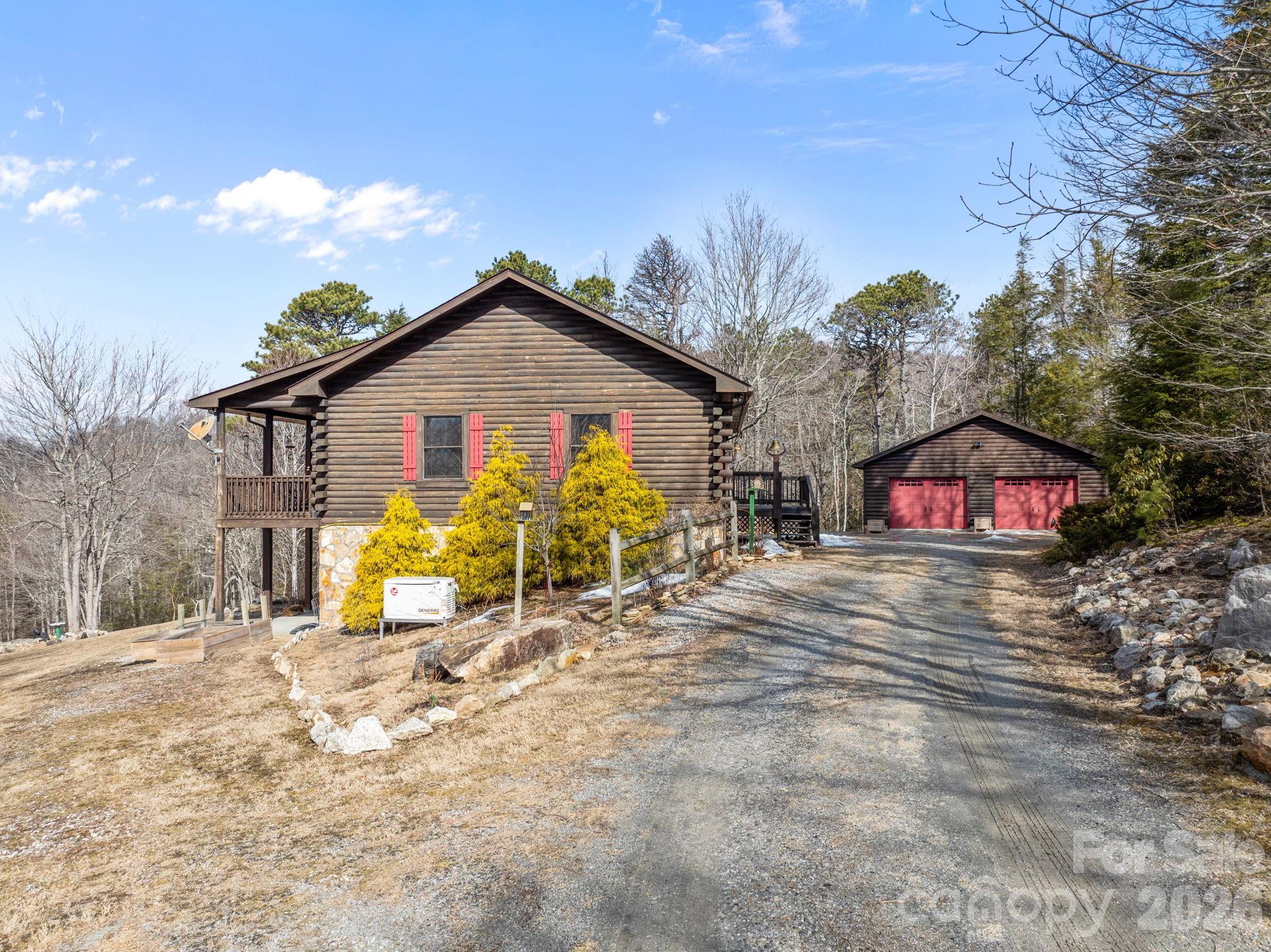 951 Pine Tree Road Spruce Pine, NC 28777 - Photo 3 of 48