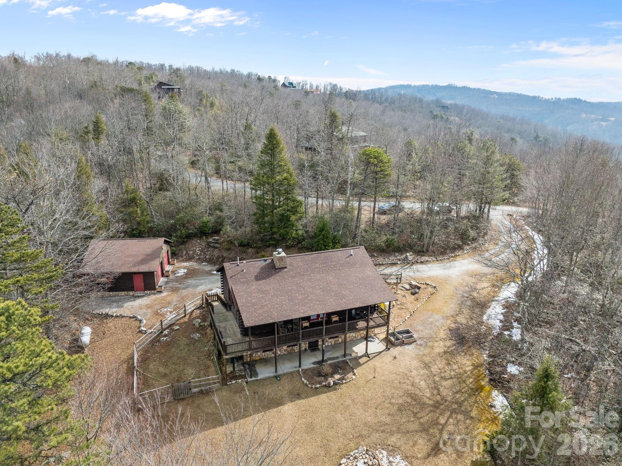 951 Pine Tree Road Spruce Pine, NC 28777 - Photo 10 of 48