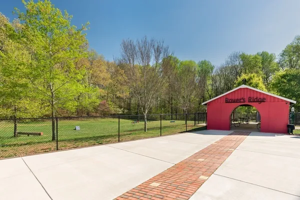$429,990 | 2423 Thoroughbred Way, White House, TN 37188