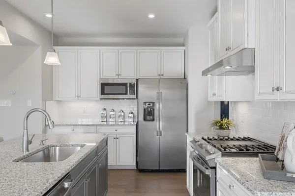 $429,990 | 2423 Thoroughbred Way, White House, TN 37188