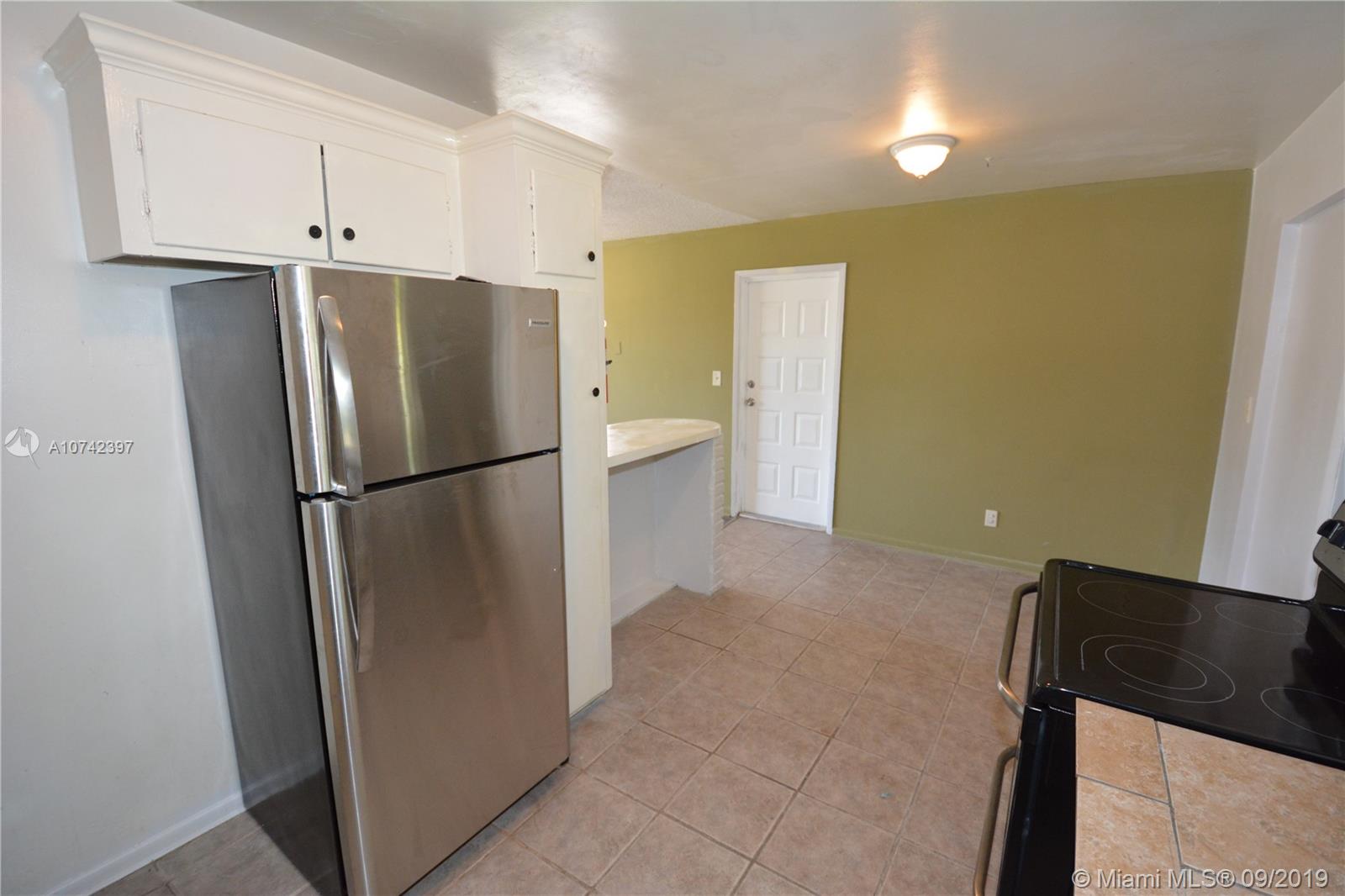 380 West 28th Street Riviera Beach, FL 33404 - Photo 13 of 39 Gallery Image 13