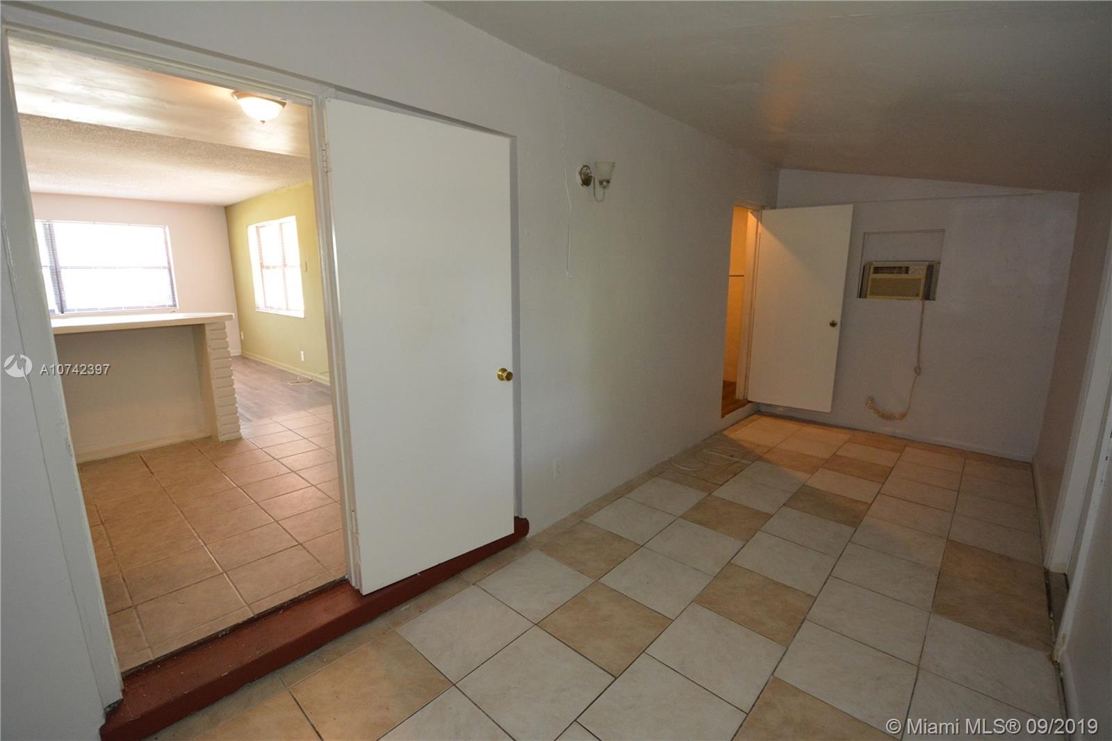 380 West 28th Street Riviera Beach, FL 33404 - Photo 25 of 39 Gallery Image 25