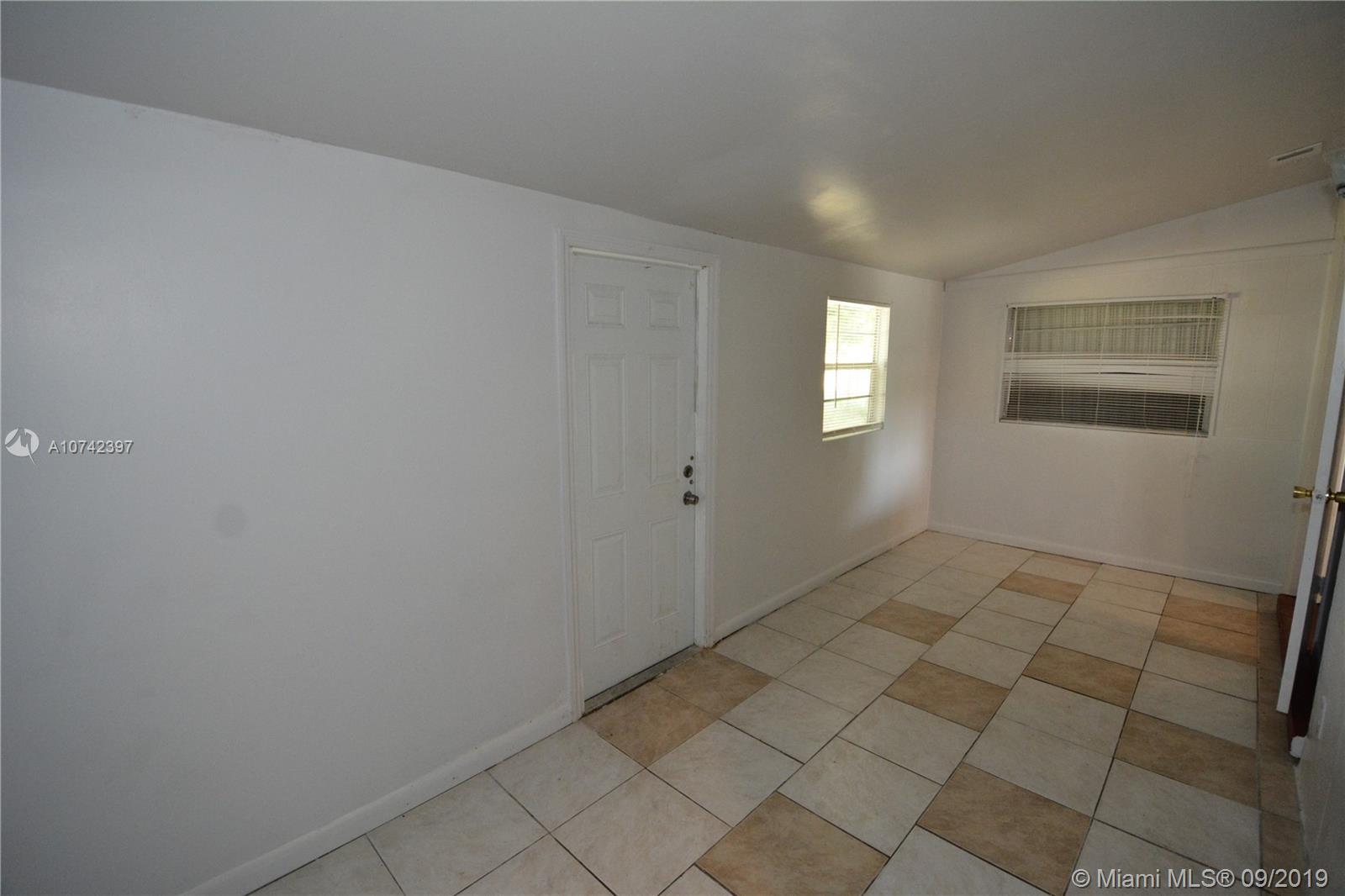 380 West 28th Street Riviera Beach, FL 33404 - Photo 27 of 39 Gallery Image 27