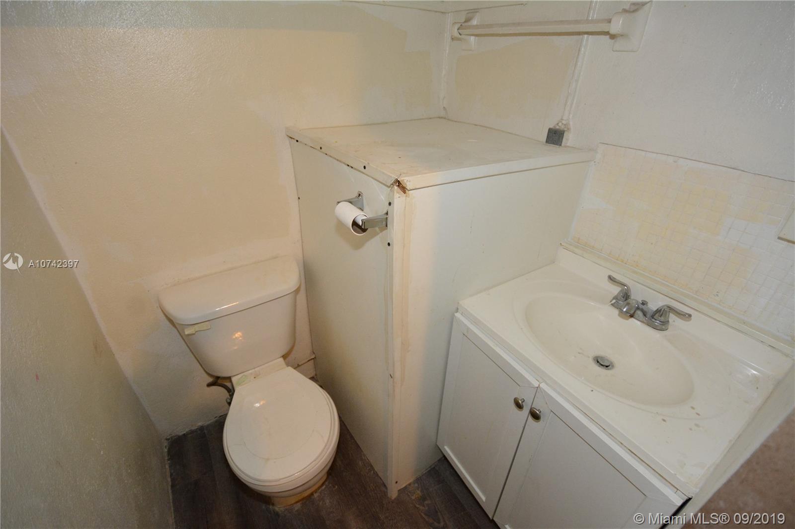 380 West 28th Street Riviera Beach, FL 33404 - Photo 29 of 39 Gallery Image 29