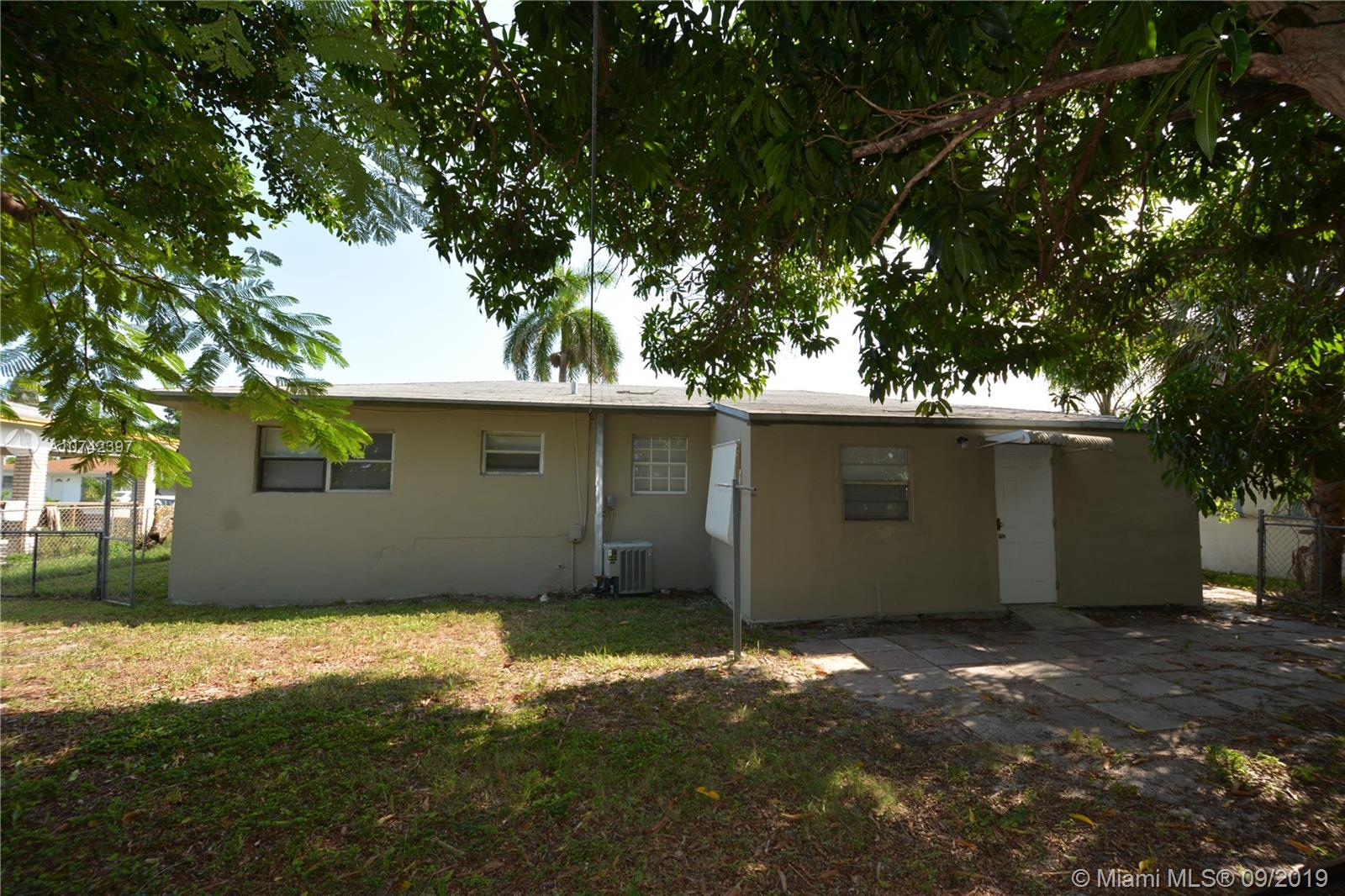 380 West 28th Street Riviera Beach, FL 33404 - Photo 30 of 39 Gallery Image 30