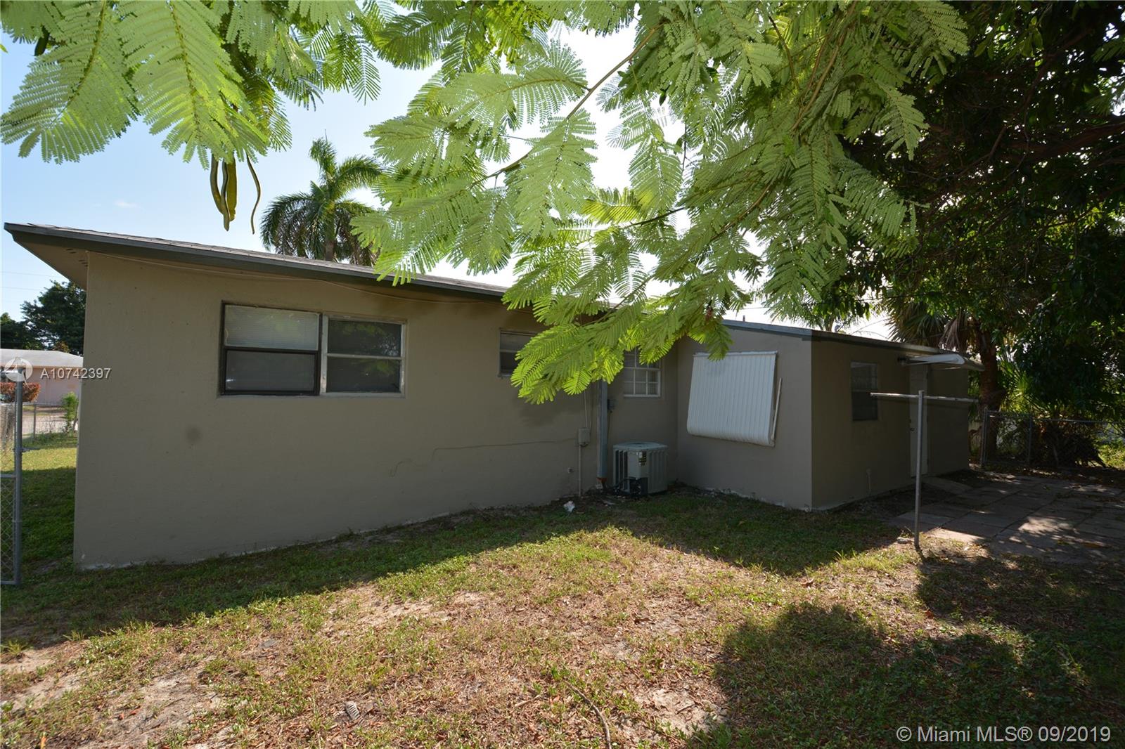 380 West 28th Street Riviera Beach, FL 33404 - Photo 31 of 39 Gallery Image 31