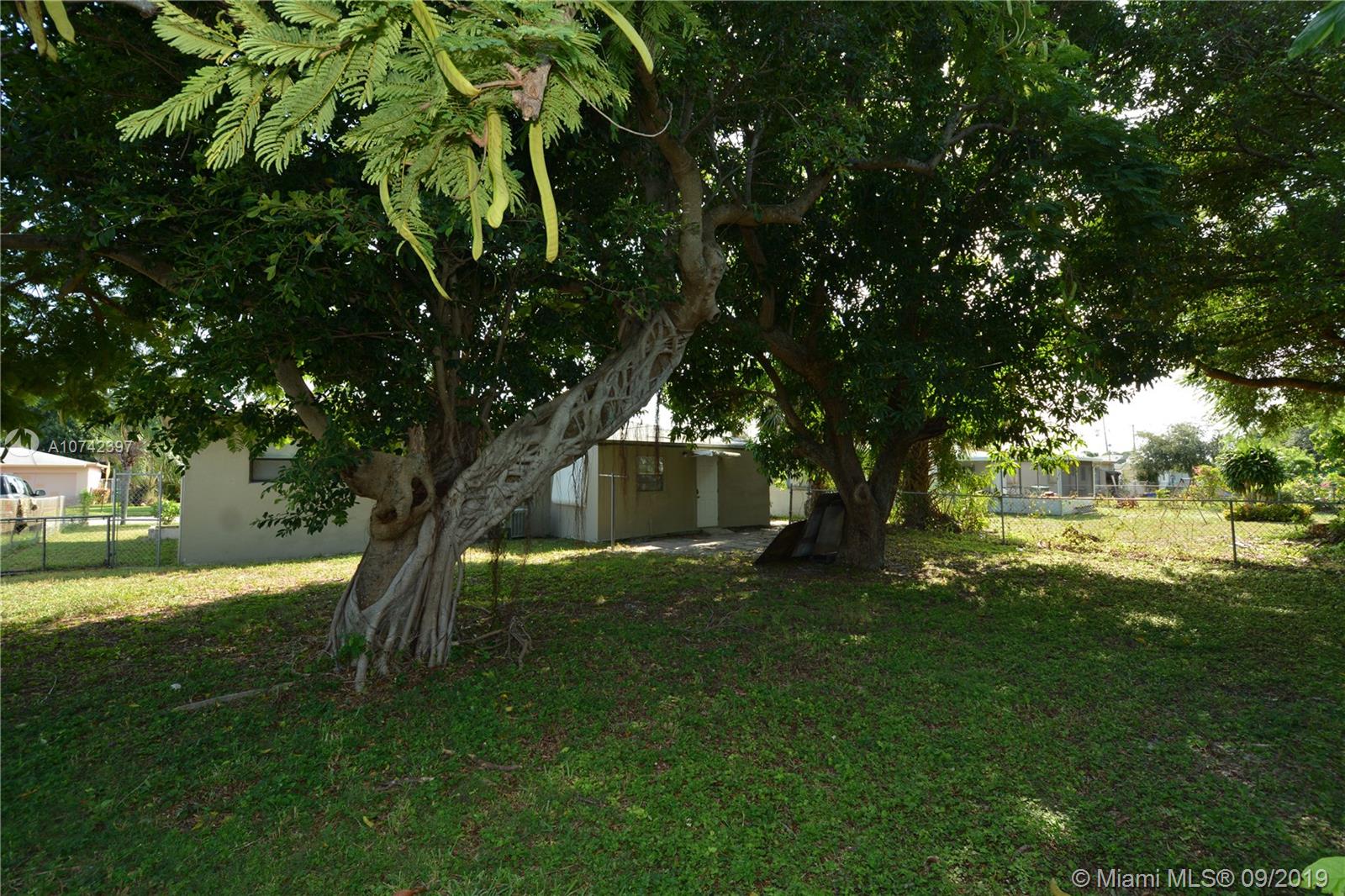 380 West 28th Street Riviera Beach, FL 33404 - Photo 35 of 39 Gallery Image 35