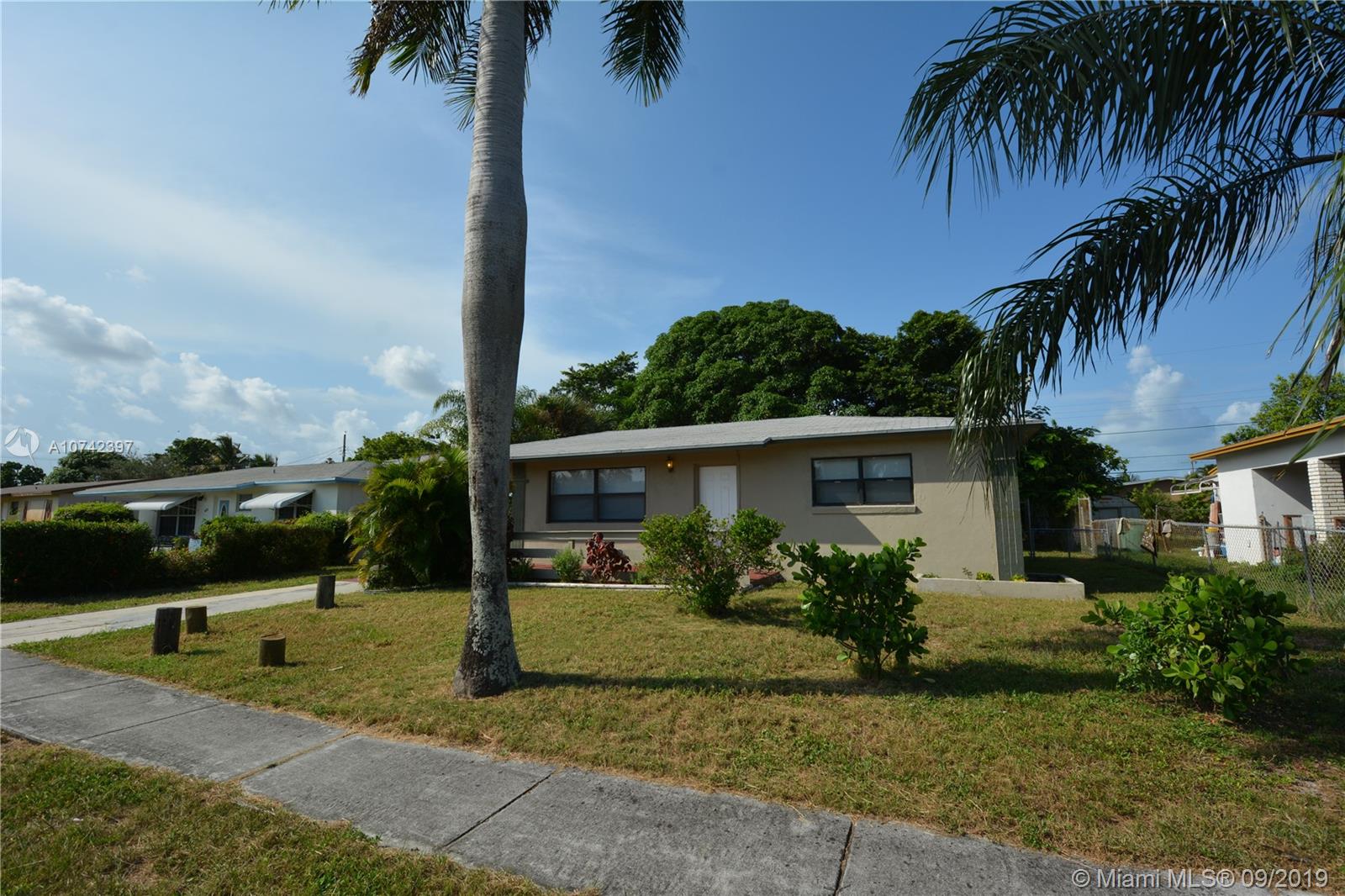 380 West 28th Street Riviera Beach, FL 33404 - Photo 38 of 39 Gallery Image 38