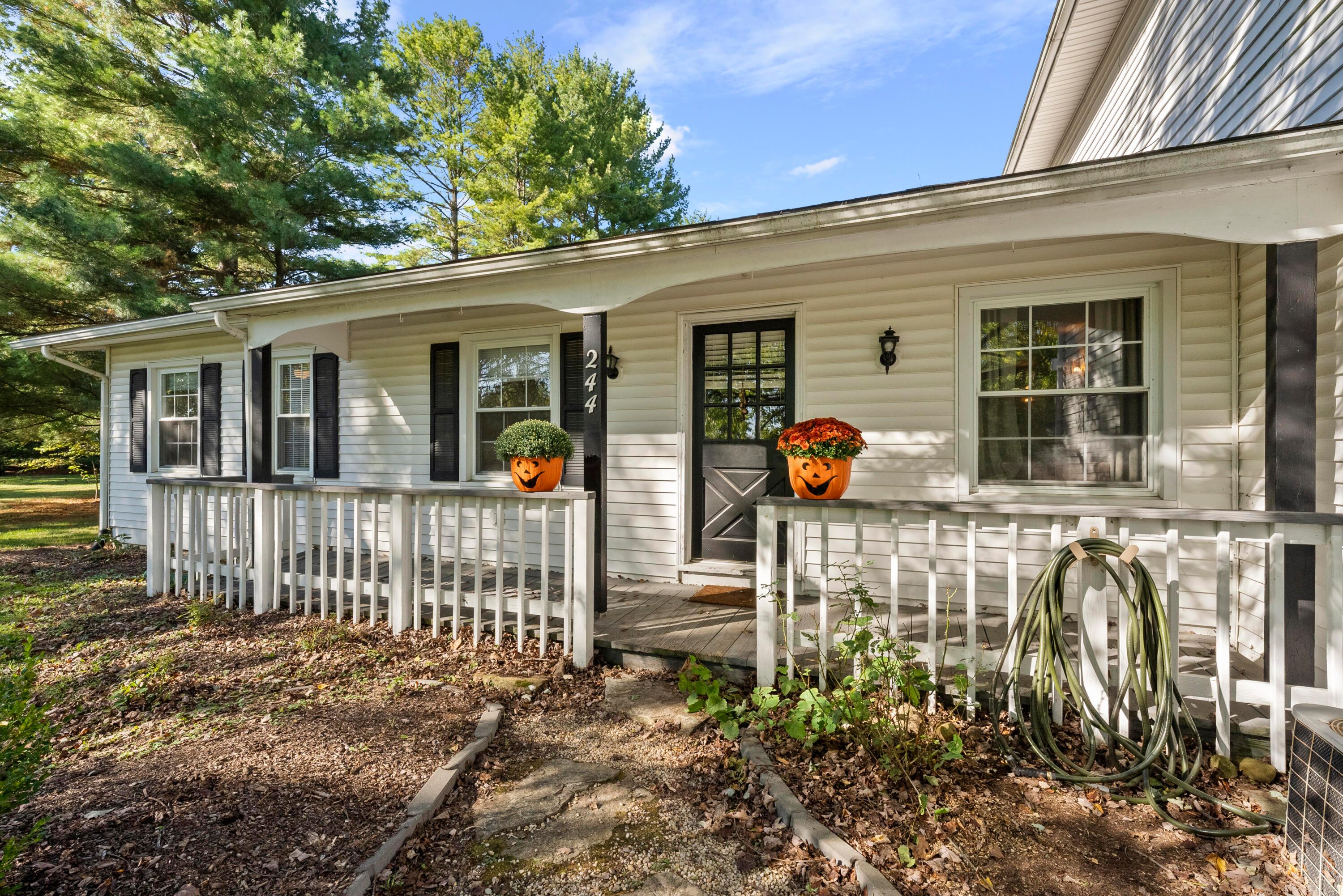 244 Blacks Road Pataskala, OH 43062 - Photo 4 of 34 Exterior