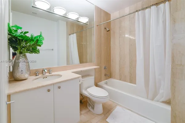 $5,750 | 145 Jefferson Avenue, Unit 445, Miami Beach, FL 33139