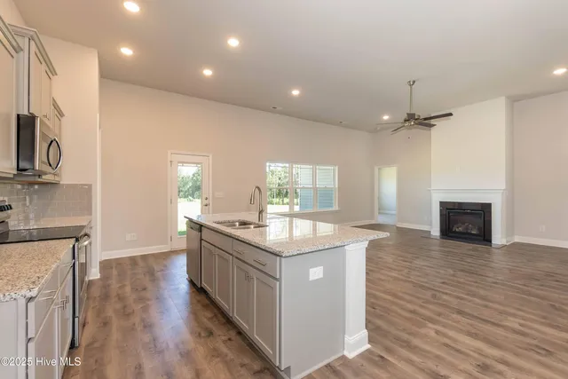 $375,500 | 103 Brighton Street, La Grange, NC 28551