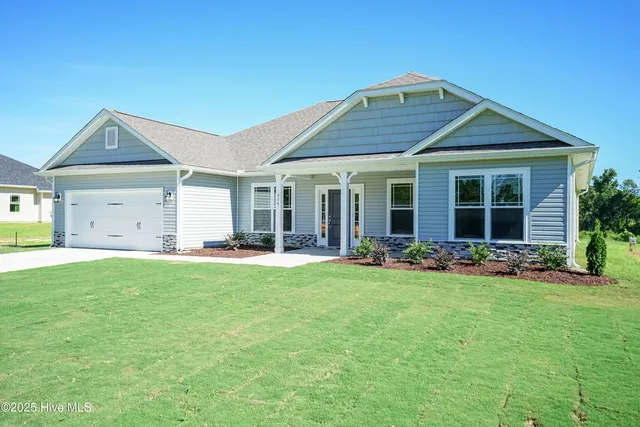 $375,500 | 103 Brighton Street, La Grange, NC 28551