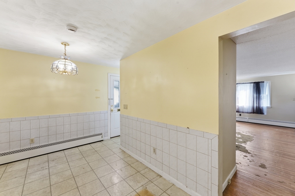 220 West Allen Ridge Road Springfield, MA 01118 - Photo 2 of 42