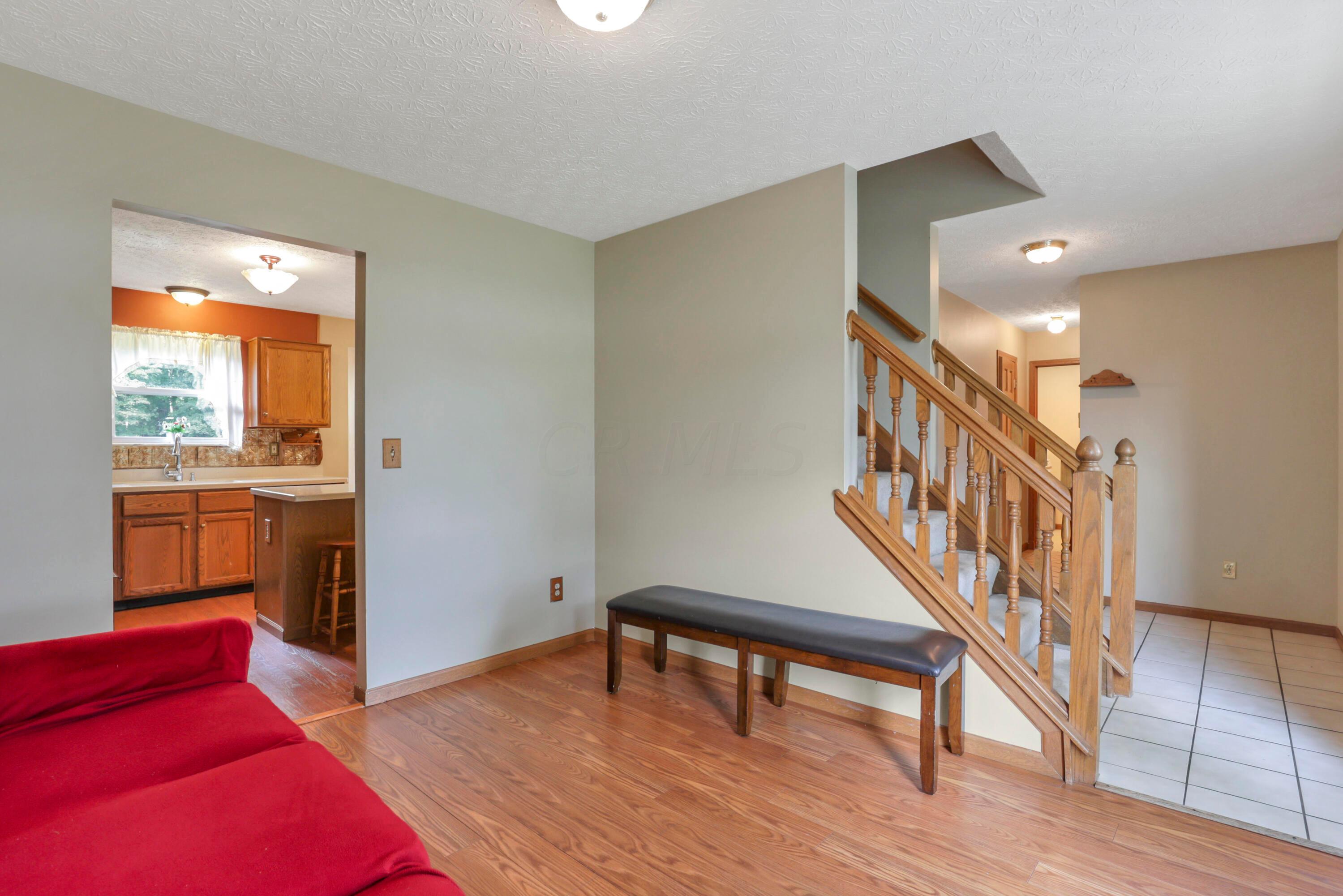 429 Barrington Ridge Pataskala, OH 43062 - Photo 2 of 50 0N4A4018