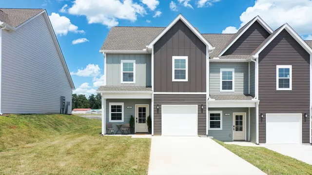$284,900 | 705 South Wall Street, Shelbyville, TN 37160