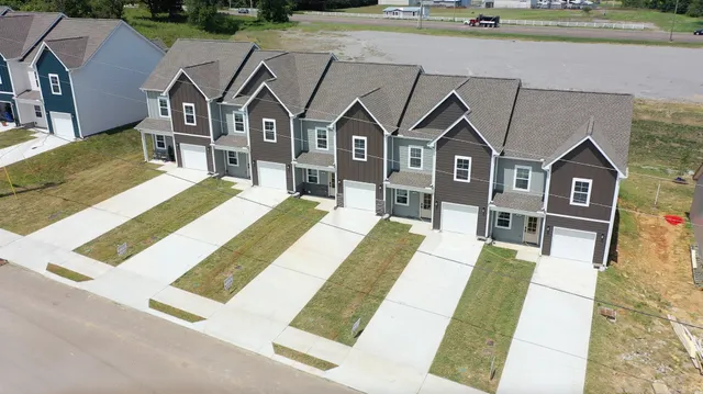 $284,900 | 705 South Wall Street, Shelbyville, TN 37160