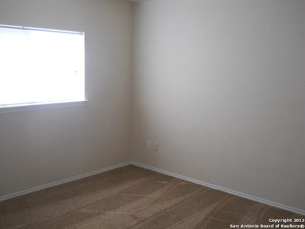 $1,650 | 8818 Kestrel Oak, Converse, TX 78109