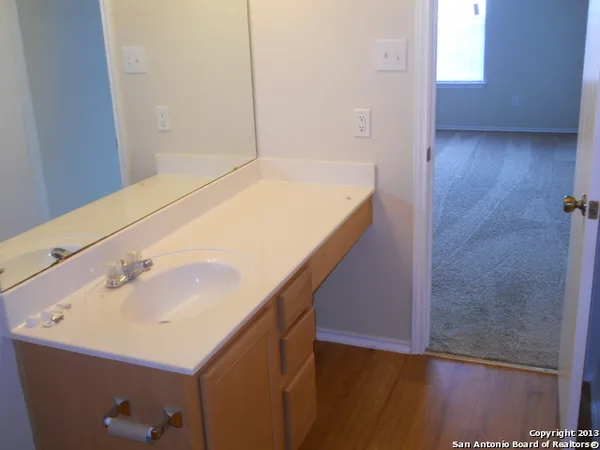 $1,650 | 8818 Kestrel Oak, Converse, TX 78109