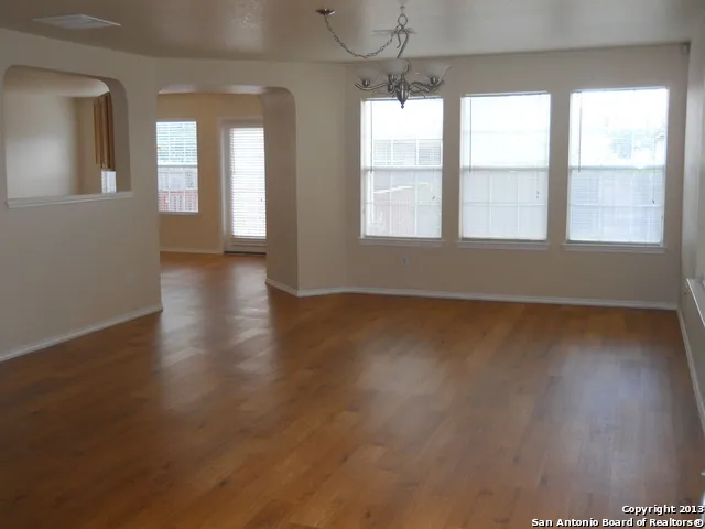 $1,650 | 8818 Kestrel Oak, Converse, TX 78109