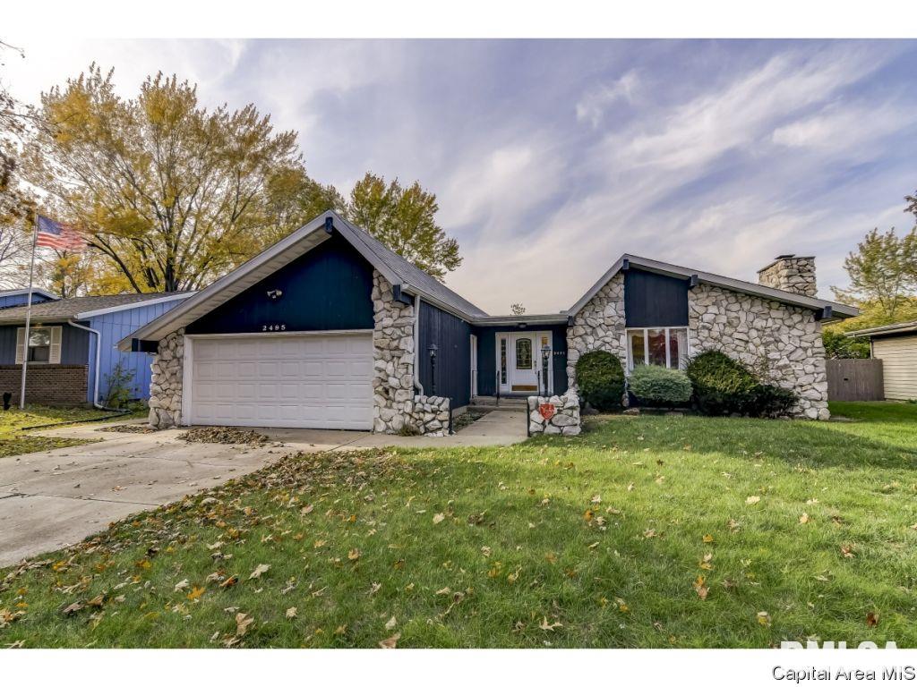 2495 Arrowhead Drive Springfield, IL 62702 - Photo 1 of 32