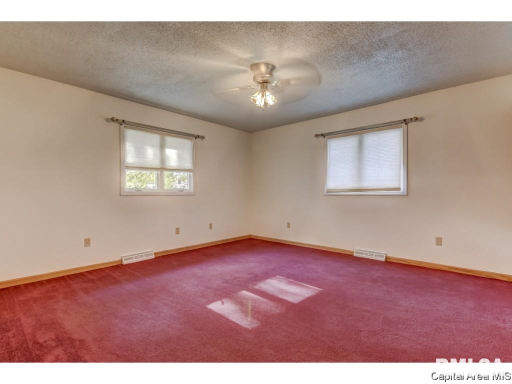 2495 Arrowhead Drive Springfield, IL 62702 - Photo 20 of 32