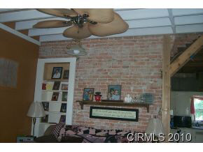 2868 East Singer Road North Manchester, IN 46962 - Photo 2 of 4