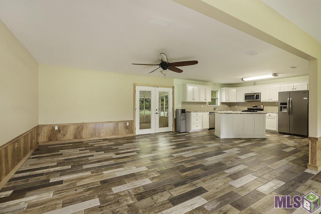 14929 Bear Island Road Maurepas, LA 70449 - Photo 3 of 31