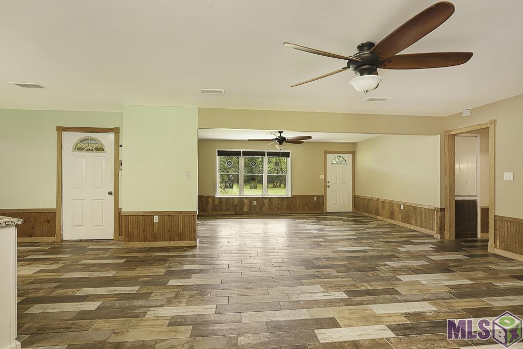 14929 Bear Island Road Maurepas, LA 70449 - Photo 4 of 31