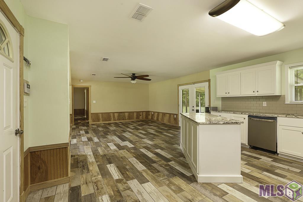 14929 Bear Island Road Maurepas, LA 70449 - Photo 8 of 31