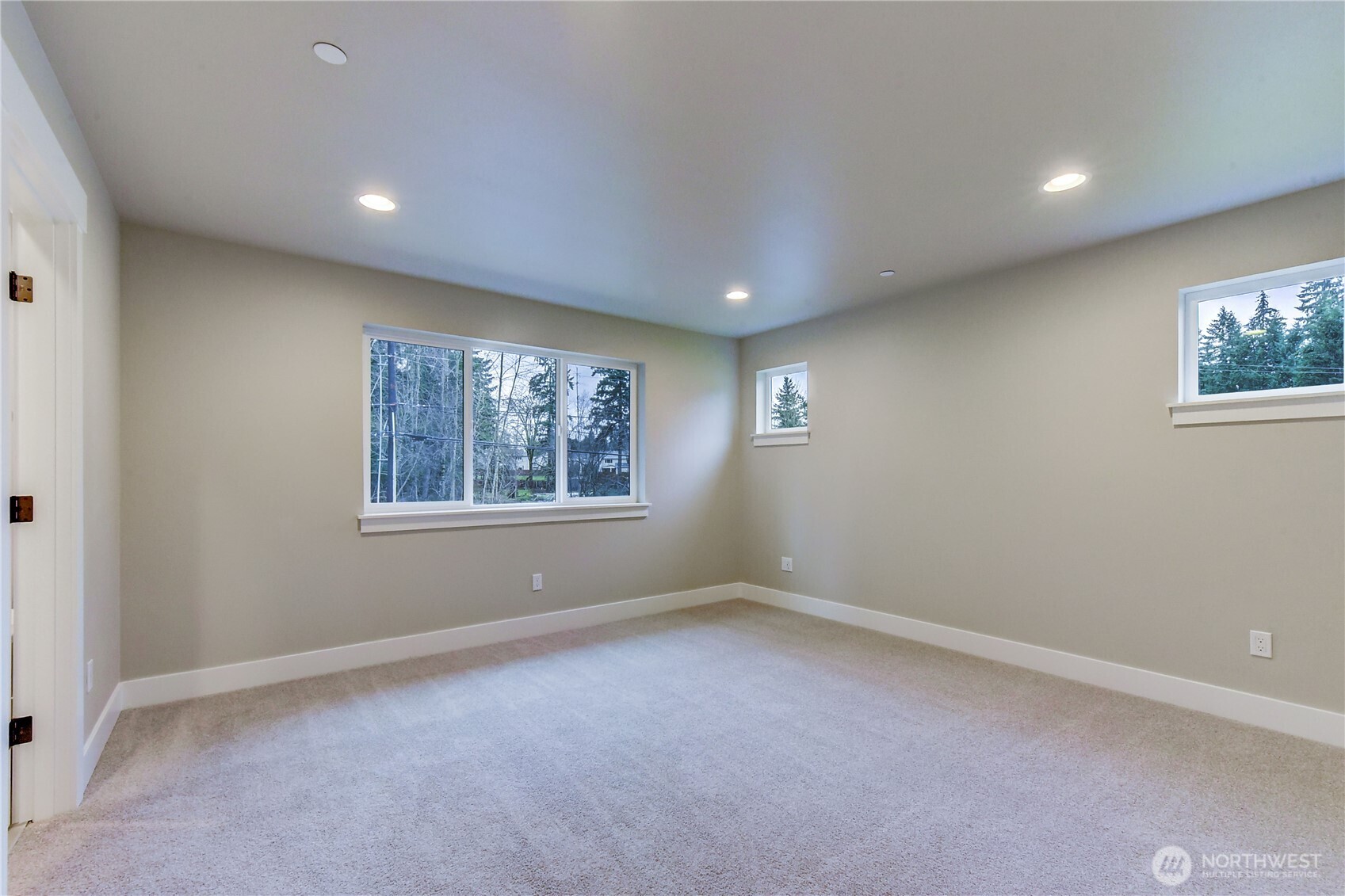 18425 Meridian Avenue Southeast, Unit CR 26 Bothell, WA 98012 - Photo 20 of 35 an empty room with windows