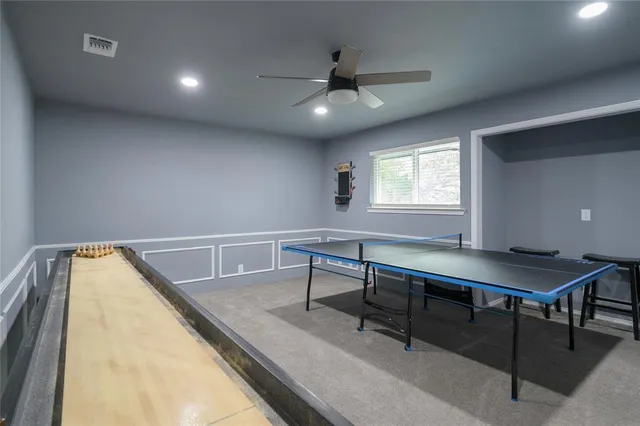 a view of a workspace with furniture