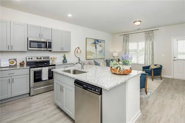 $2,440 | 62 Dawson Clb Way, Unit FENNELL, Dawsonville, GA 30534