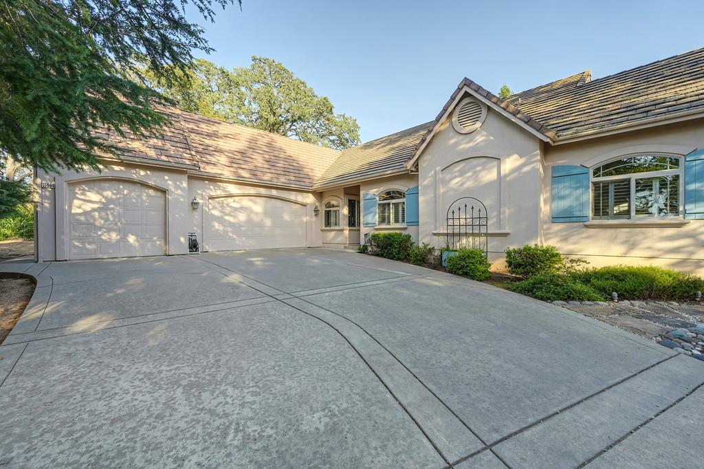 15084 Rio Circle Rancho Murieta, CA 95683 - Photo 3 of 51