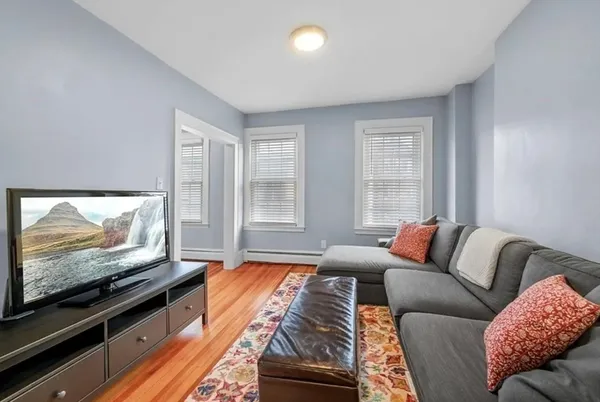 $3,600 | 80 Park Street, Unit 1, Chelsea, MA 02150