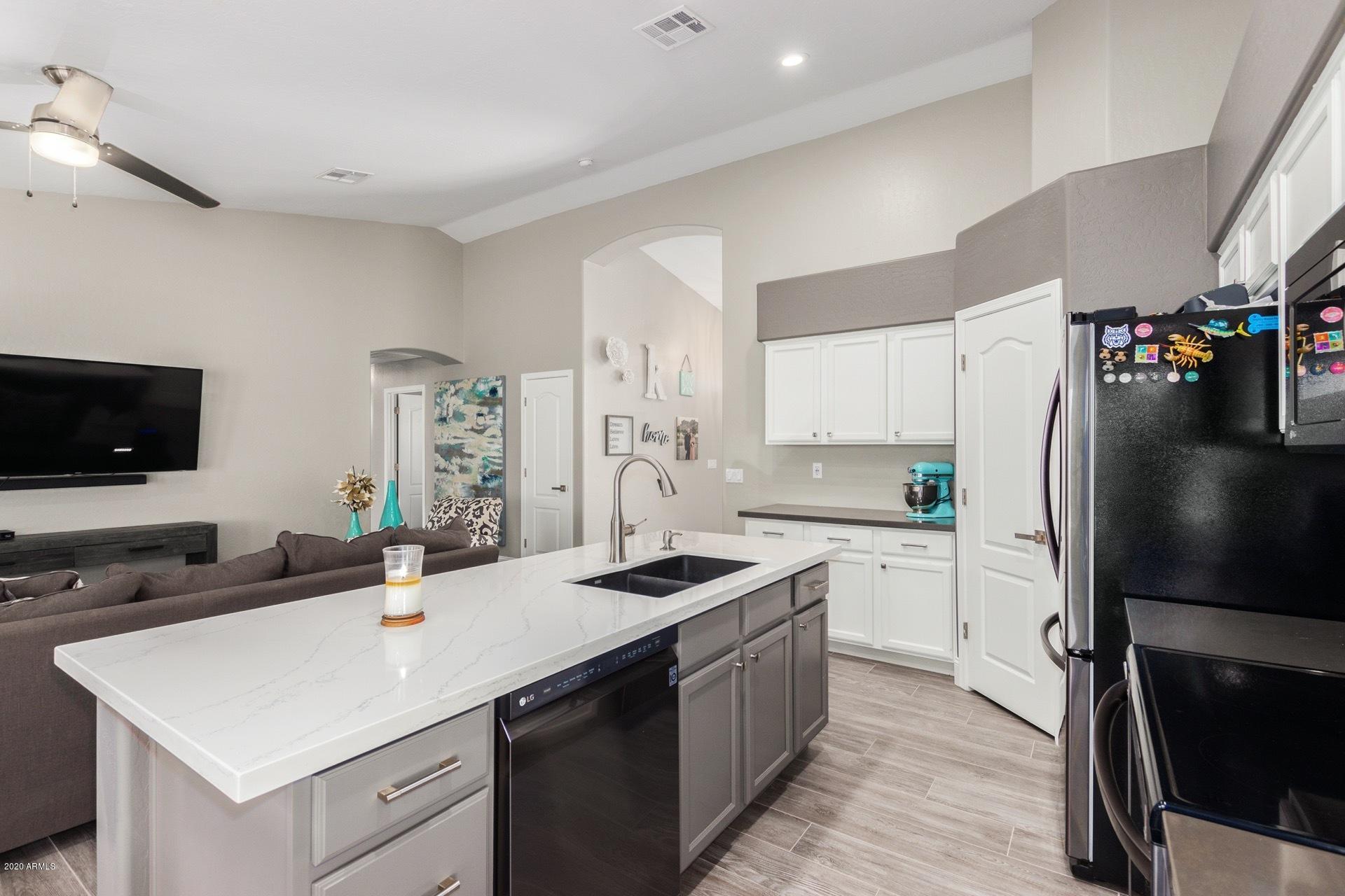 11539 East Decatur Street Mesa, AZ 85207 - Photo 9 of 26 0010-Decatur (9)