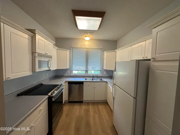 $1,995 | 264 Bonnet Way Southeast, Southport, NC 28461