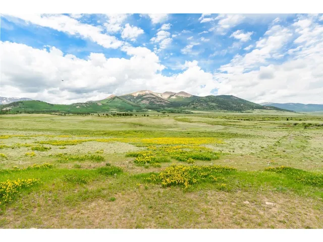 $1,900,000 | 1000 County Road 33, Como, CO 80432