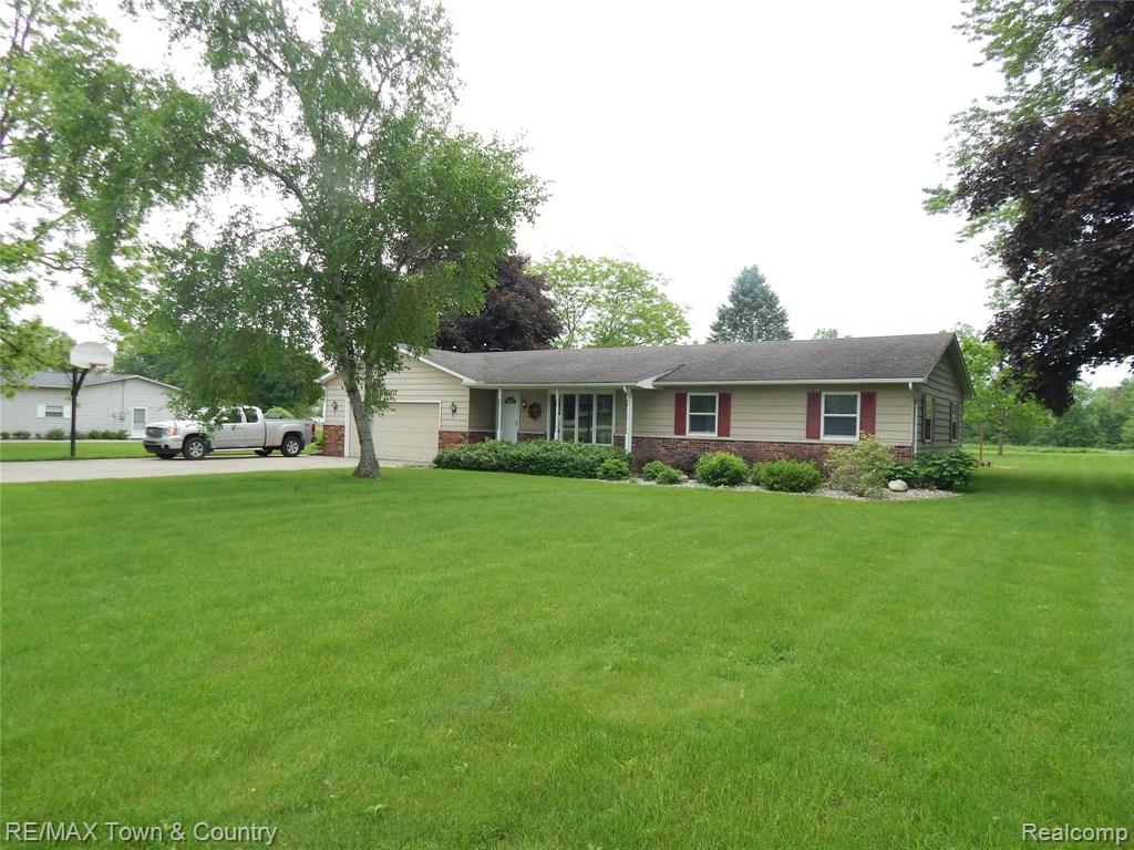 7307 Coldwater Road Flushing, MI 48433 - Photo 2 of 49