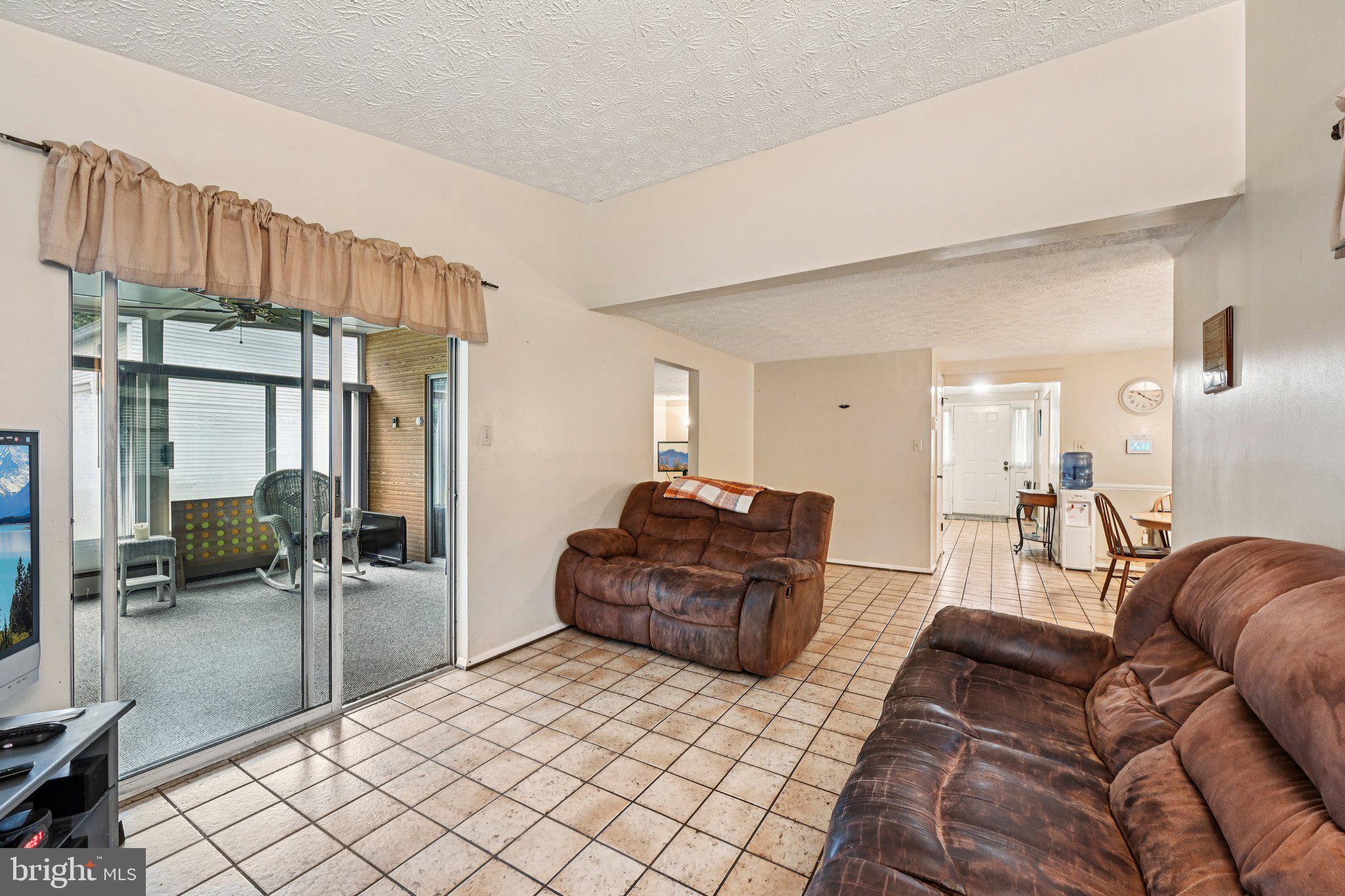 9405 Perglen Road Nottingham, MD 21236 - Photo 13 of 37