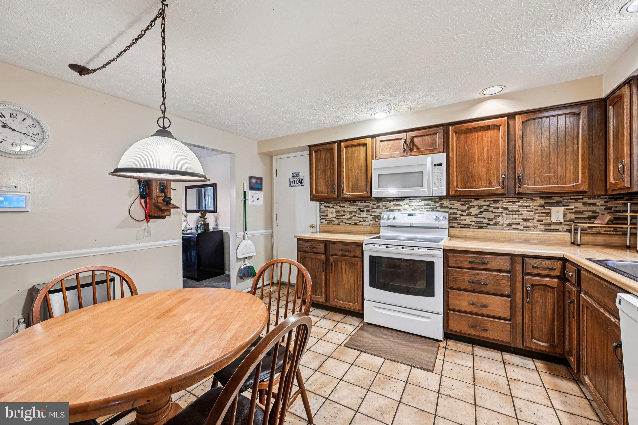 9405 Perglen Road Nottingham, MD 21236 - Photo 17 of 37