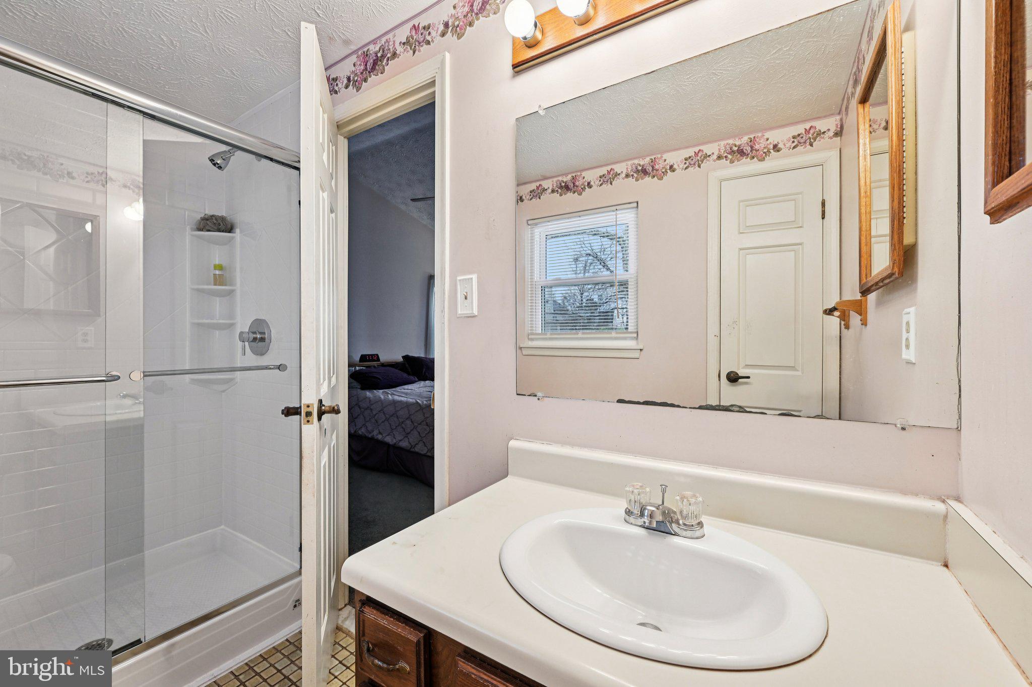 9405 Perglen Road Nottingham, MD 21236 - Photo 32 of 37