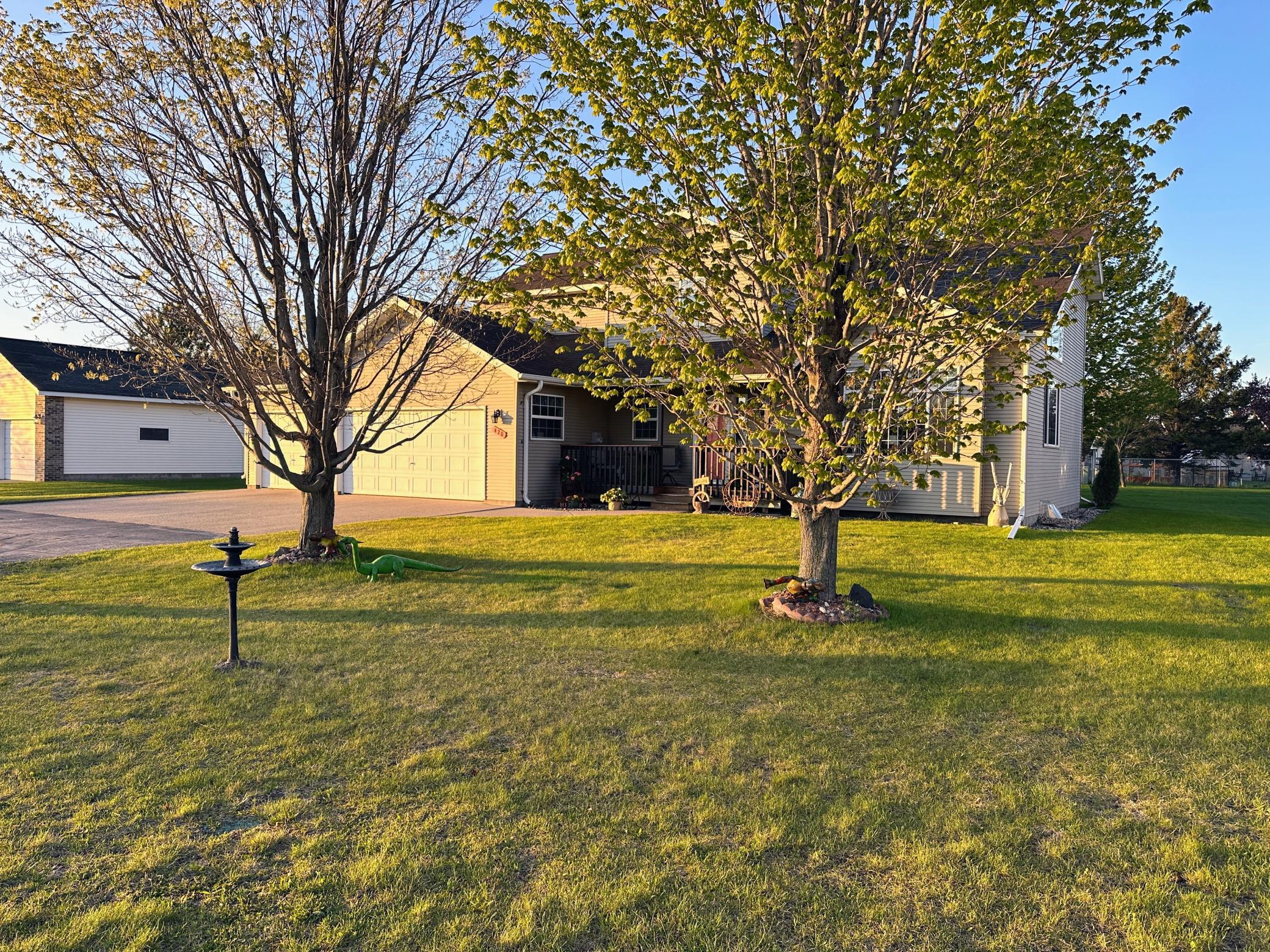 420 7th Street Northeast Perham, MN 56573 - Photo 9 of 44