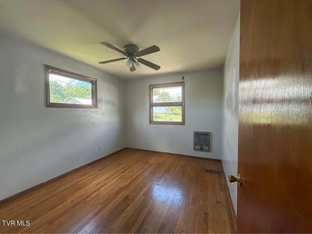 $1,200 | 1621 Arbor Place, Unit 4, Kingsport, TN 37665