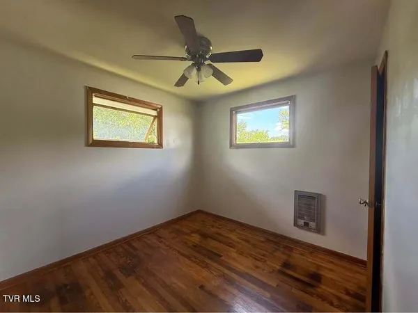 $1,100 | 1621 Arbor Place, Unit 4, Kingsport, TN 37665