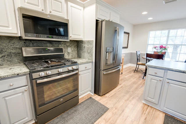 10584 South Side Loop Fairhope, AL 36532 - Photo 13 of 22 Kitchen