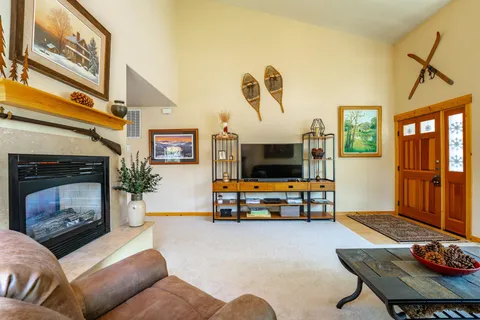 $799,900 | 10036 Nicolas Drive, Unit A, Truckee, CA 96161