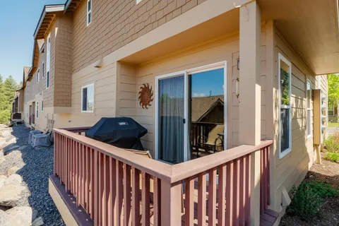 $799,900 | 10036 Nicolas Drive, Unit A, Truckee, CA 96161